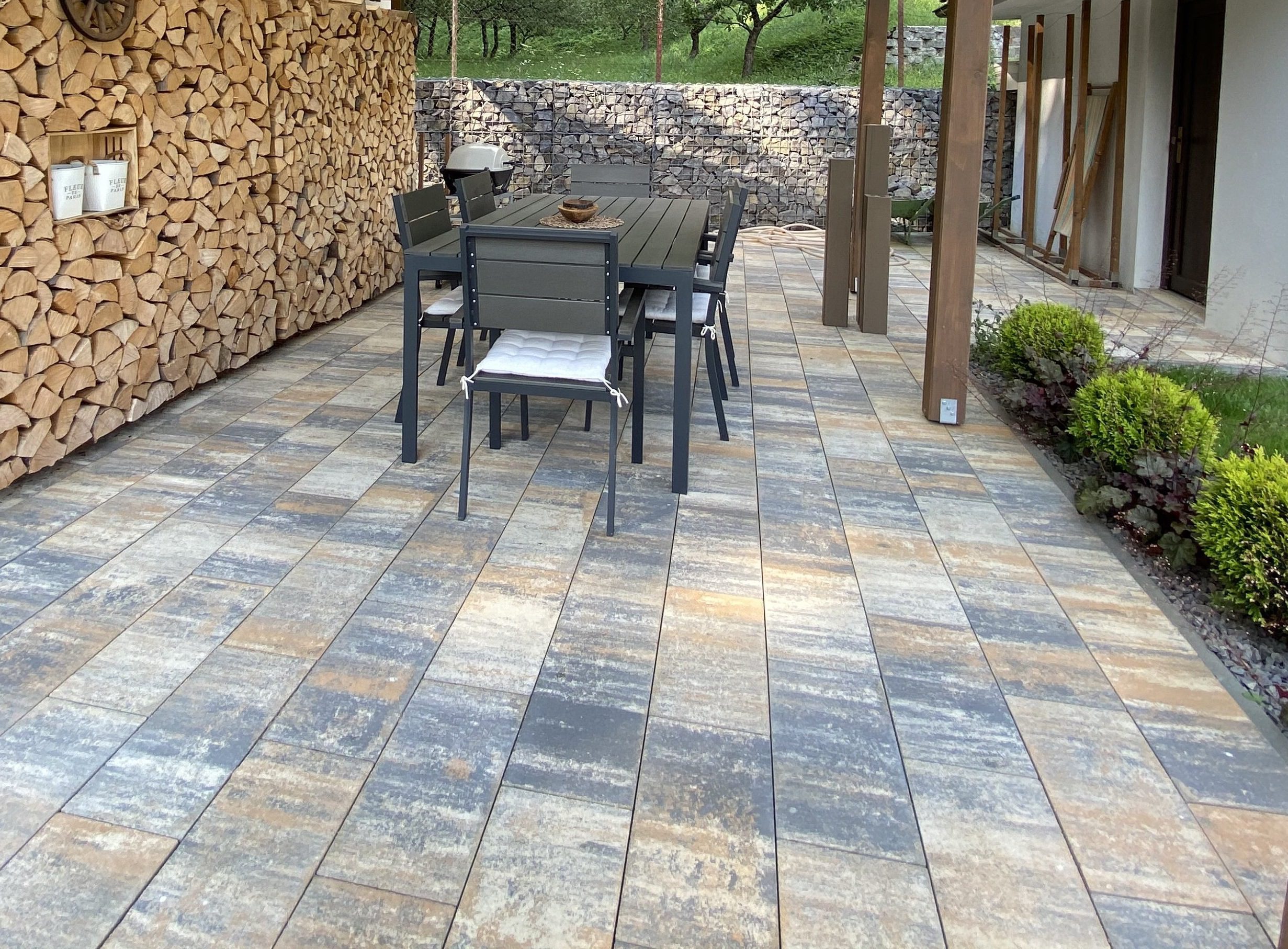 Dlažba City Stone Reina naturo dolomite na terase